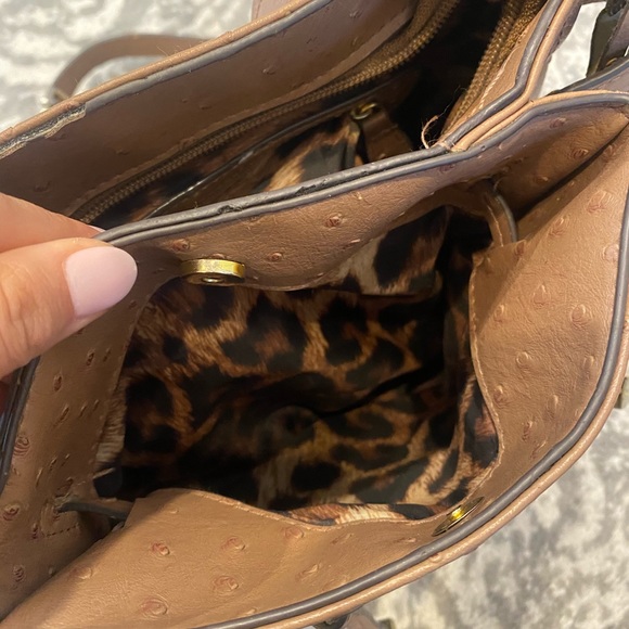 Jessica Simpson brown/tan and gold bag/ cross body bag - Picture 4 of 6